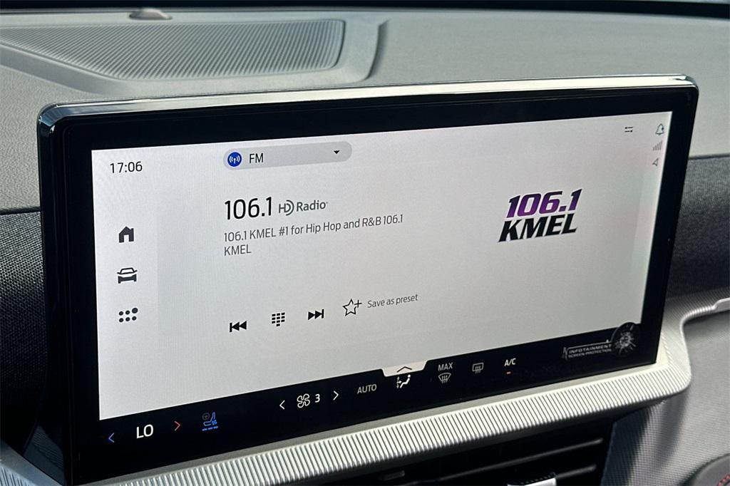 new 2025 Ford Explorer car, priced at $60,360