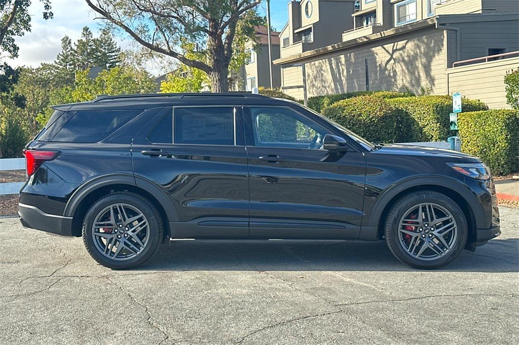 new 2025 Ford Explorer car, priced at $60,360