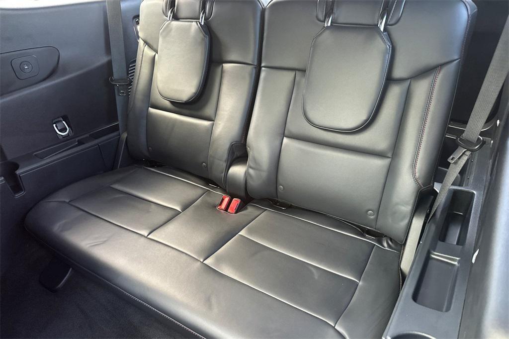 new 2025 Ford Explorer car, priced at $60,360