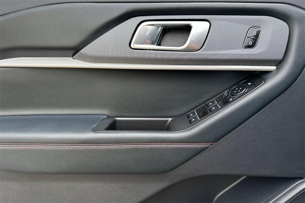 new 2025 Ford Explorer car, priced at $49,515