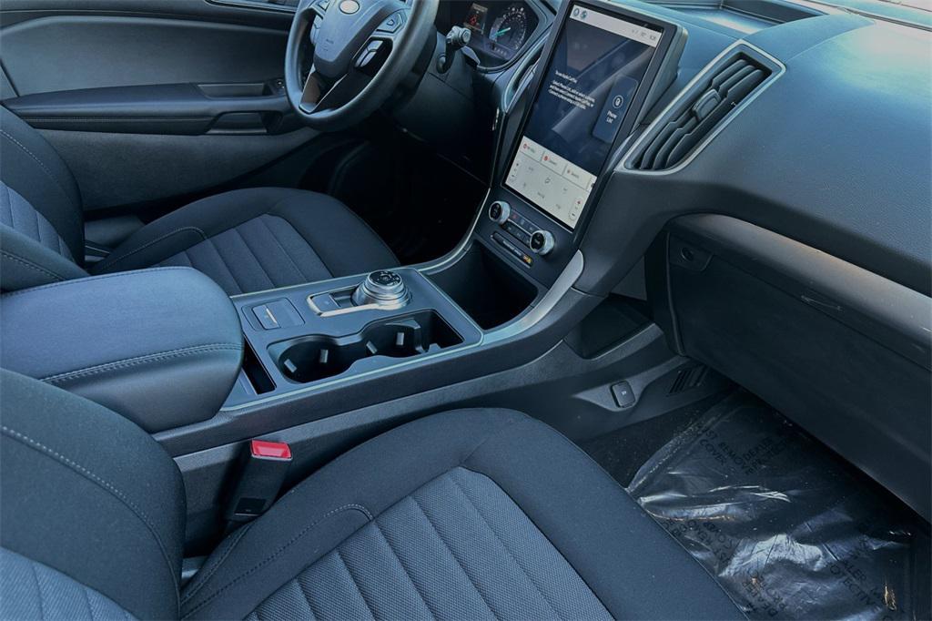used 2024 Ford Edge car, priced at $28,999