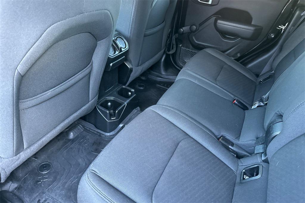 used 2022 Jeep Gladiator car, priced at $31,554