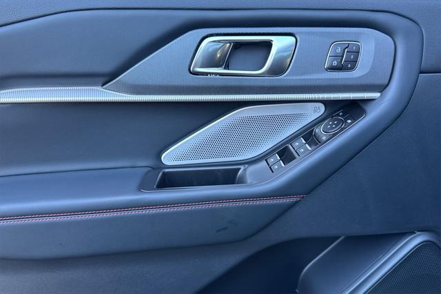 new 2025 Ford Explorer car, priced at $62,025