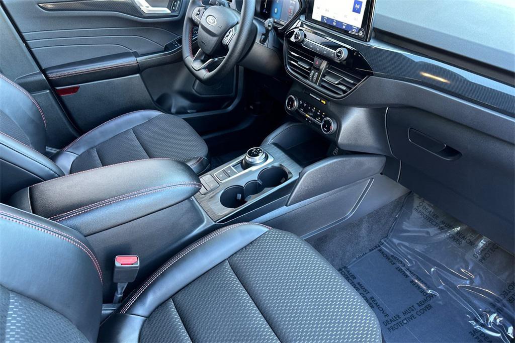 new 2025 Ford Escape car, priced at $28,700