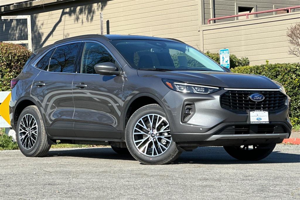 new 2025 Ford Escape PHEV car, priced at $40,520