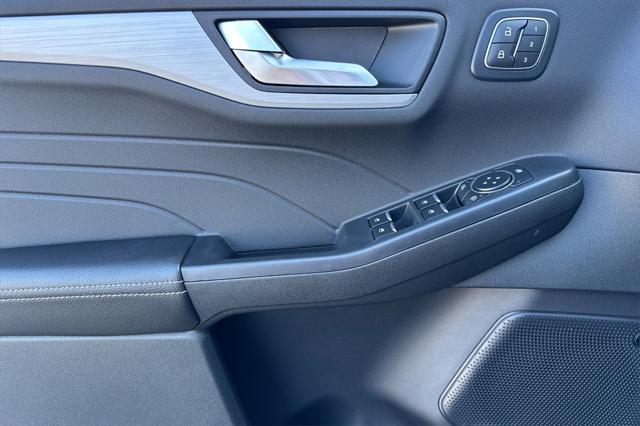 new 2025 Ford Escape car, priced at $43,020