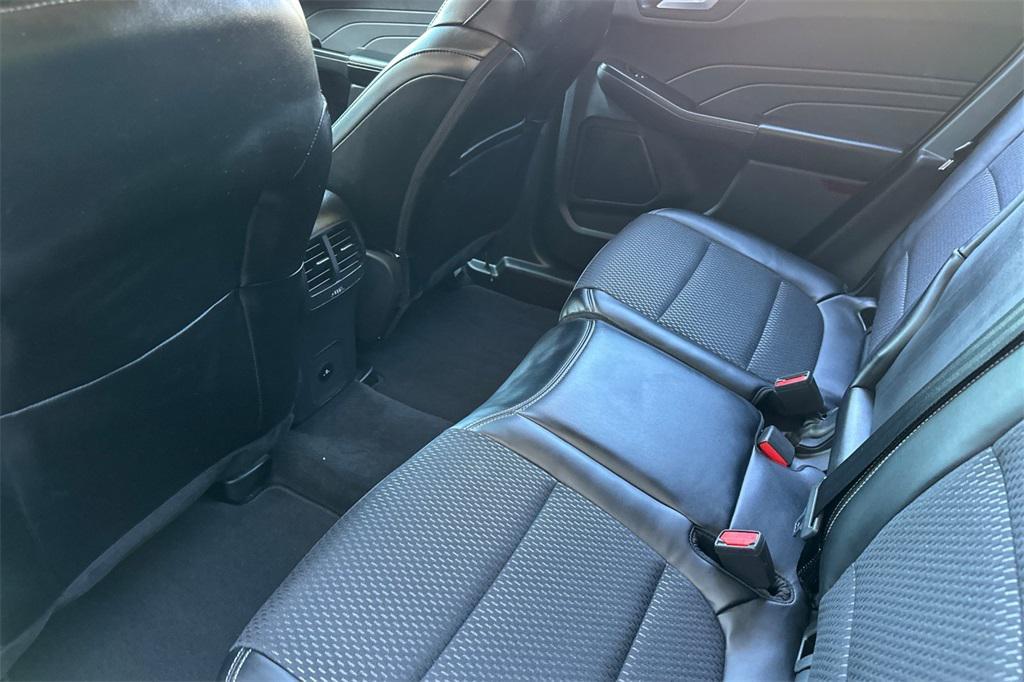 new 2025 Ford Escape PHEV car, priced at $33,395