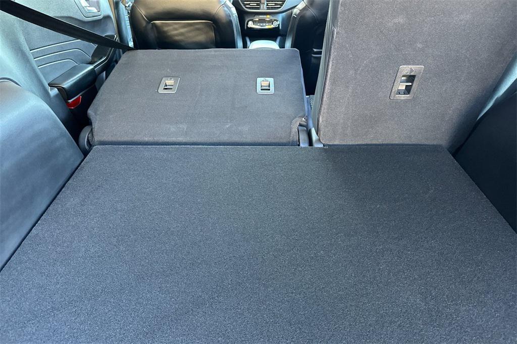 new 2025 Ford Escape PHEV car, priced at $33,395