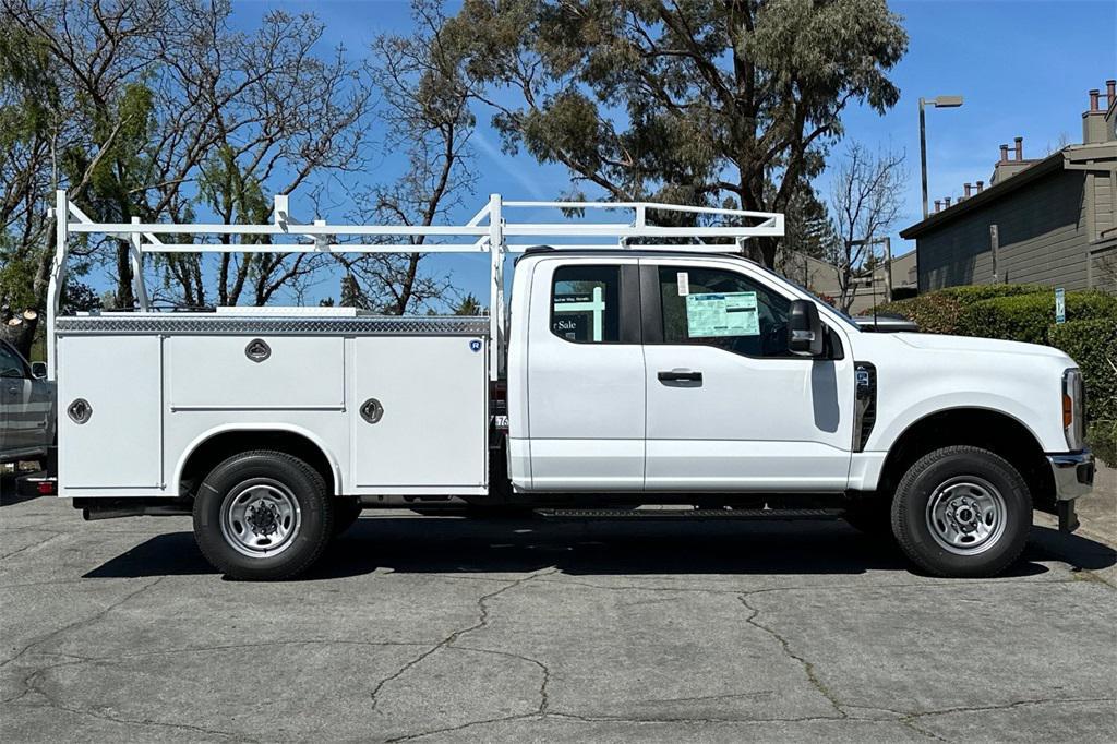 new 2025 Ford F-250 car, priced at $52,930