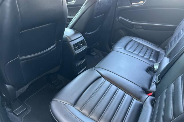 used 2024 Ford Edge car, priced at $27,038
