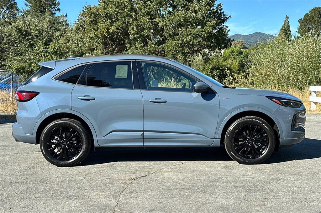 new 2025 Ford Escape car, priced at $36,750