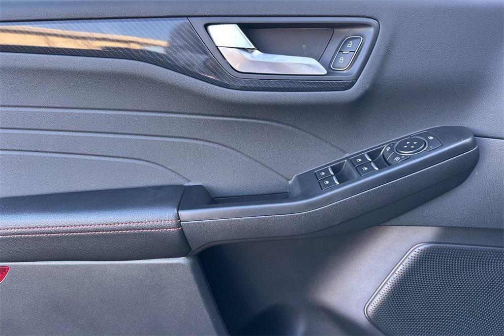 new 2025 Ford Escape car, priced at $32,970