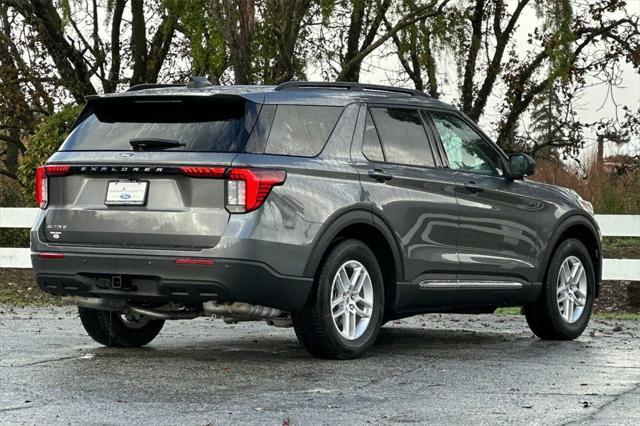 new 2025 Ford Explorer car, priced at $39,950