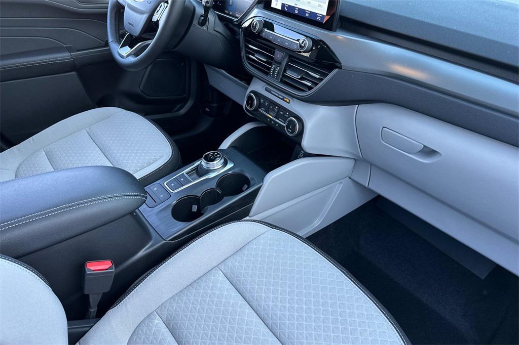 new 2025 Ford Escape car, priced at $28,685