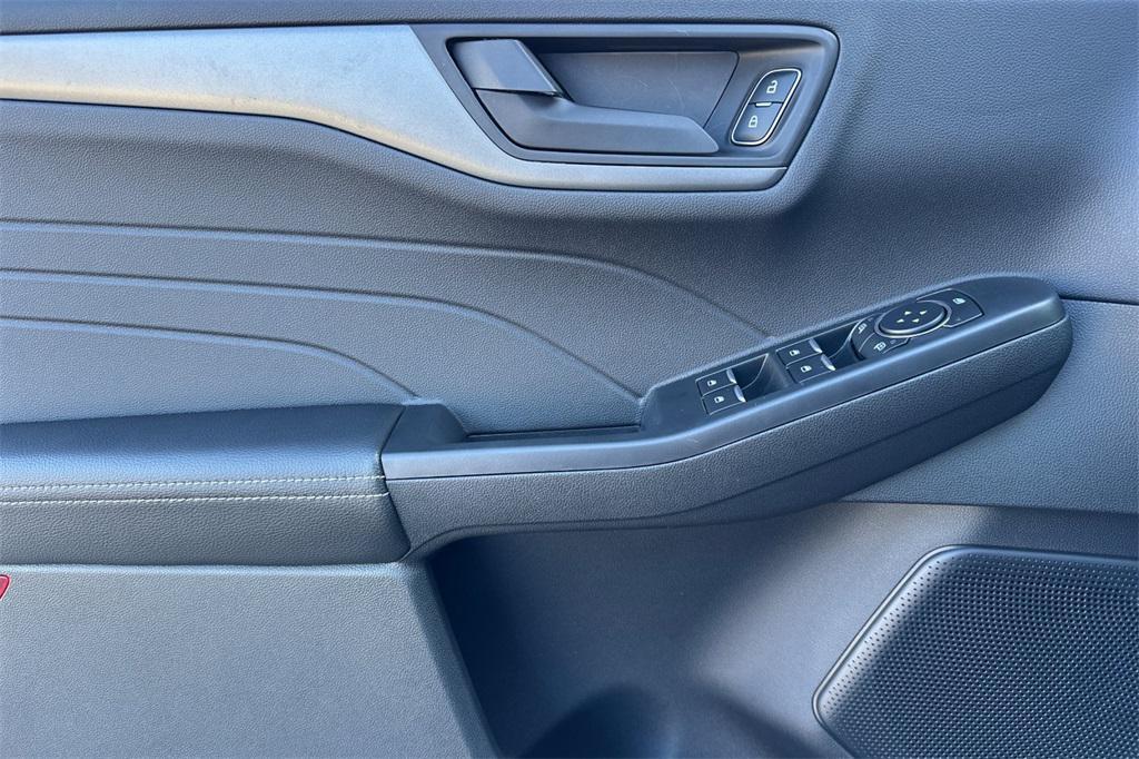 new 2025 Ford Escape car, priced at $28,685
