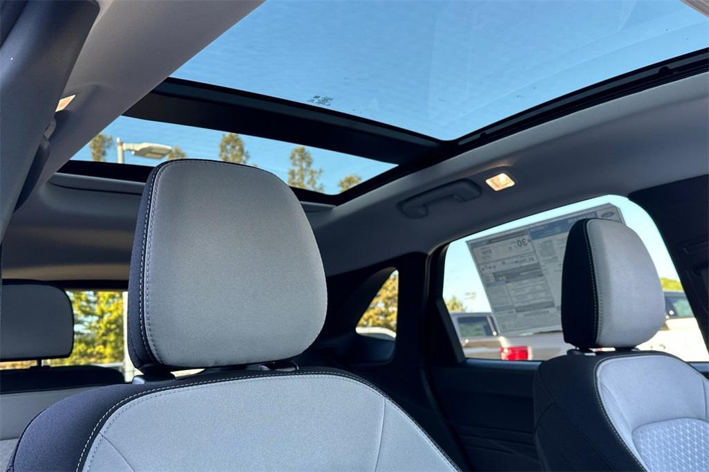 new 2025 Ford Escape car, priced at $28,685