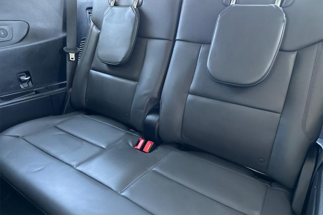 new 2025 Ford Explorer car, priced at $49,900