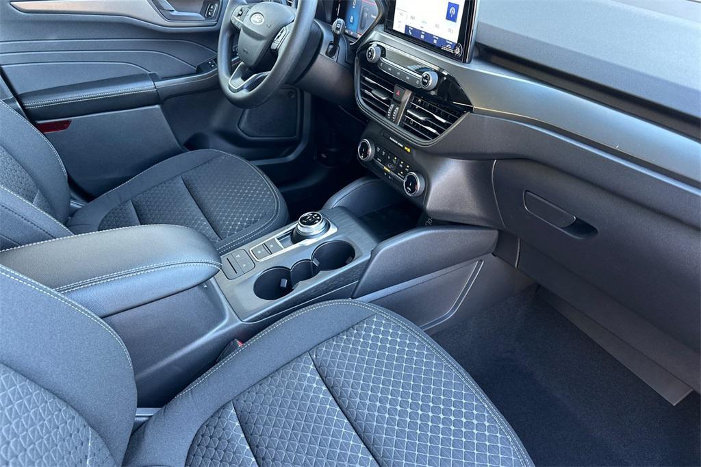 new 2025 Ford Escape car, priced at $28,005
