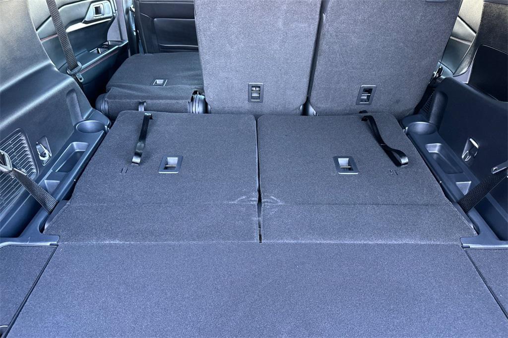 new 2025 Ford Explorer car, priced at $48,720