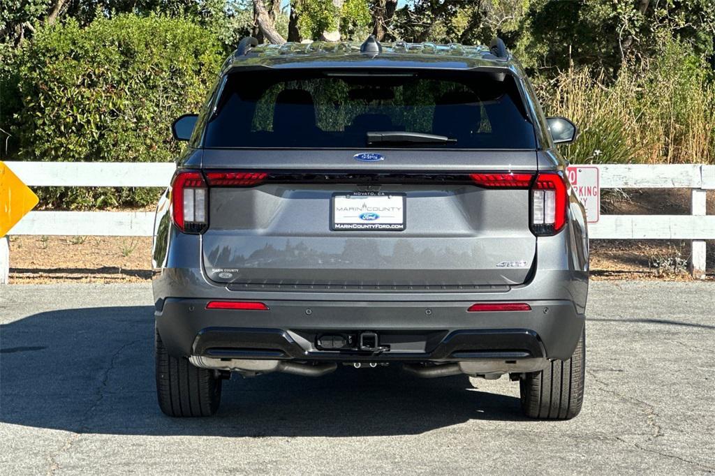 new 2025 Ford Explorer car, priced at $48,720