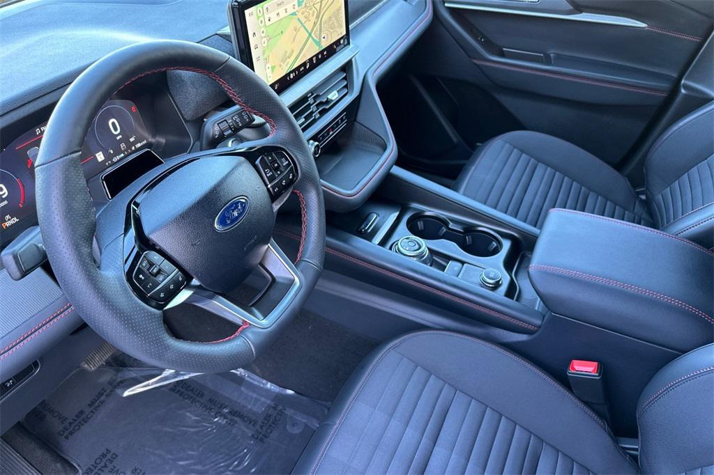 new 2025 Ford Explorer car, priced at $48,720