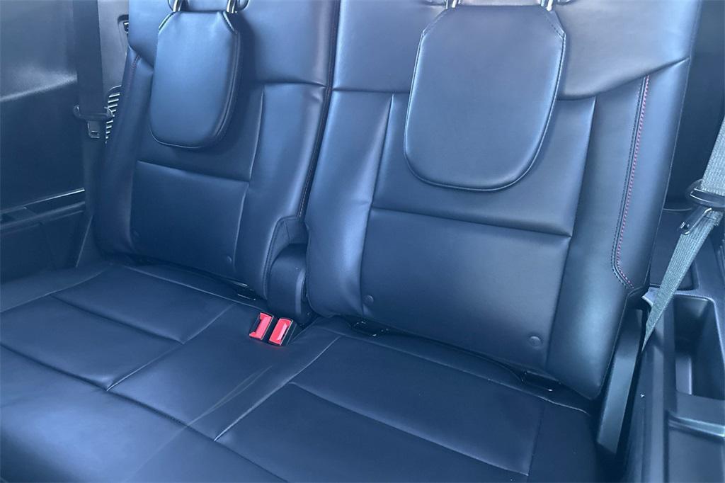 new 2025 Ford Explorer car, priced at $48,720