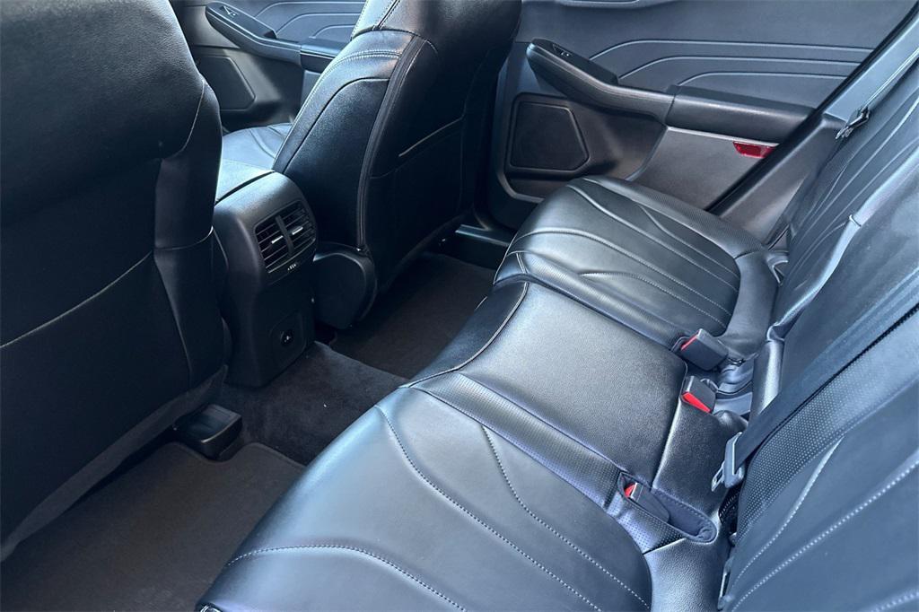 new 2025 Ford Escape PHEV car, priced at $40,015