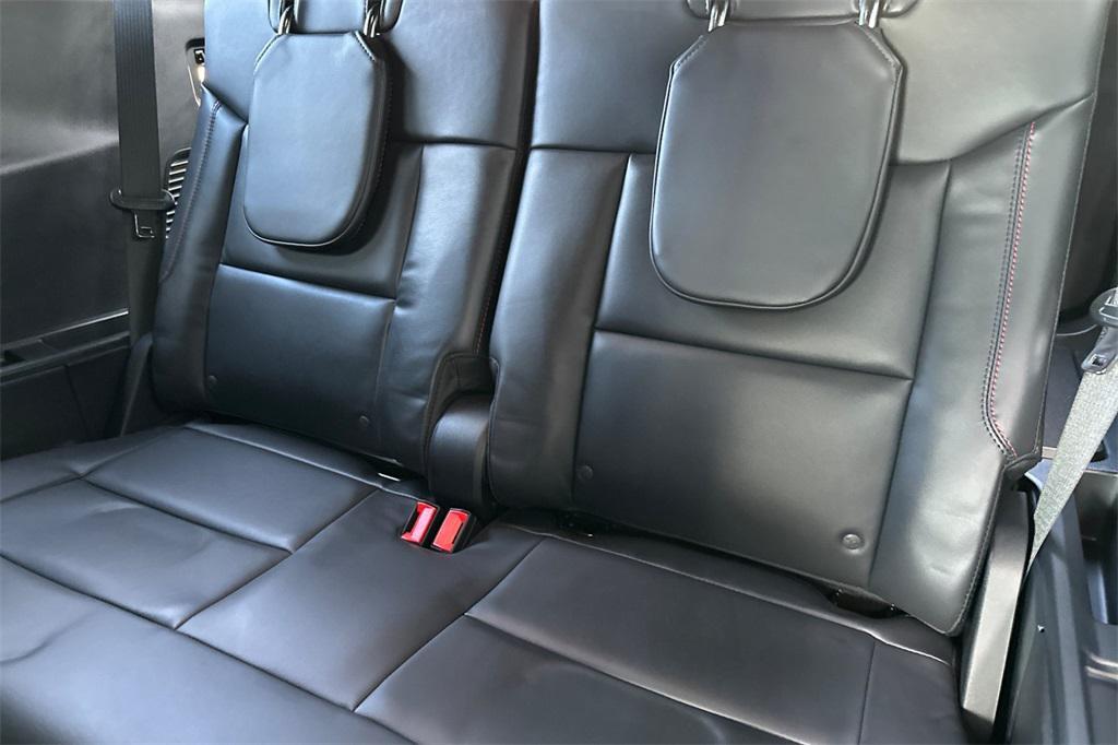 new 2025 Ford Explorer car, priced at $49,215