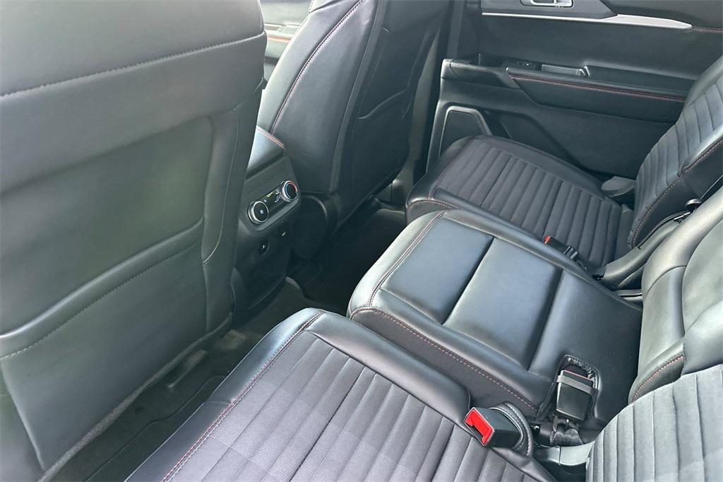 new 2025 Ford Explorer car, priced at $49,215