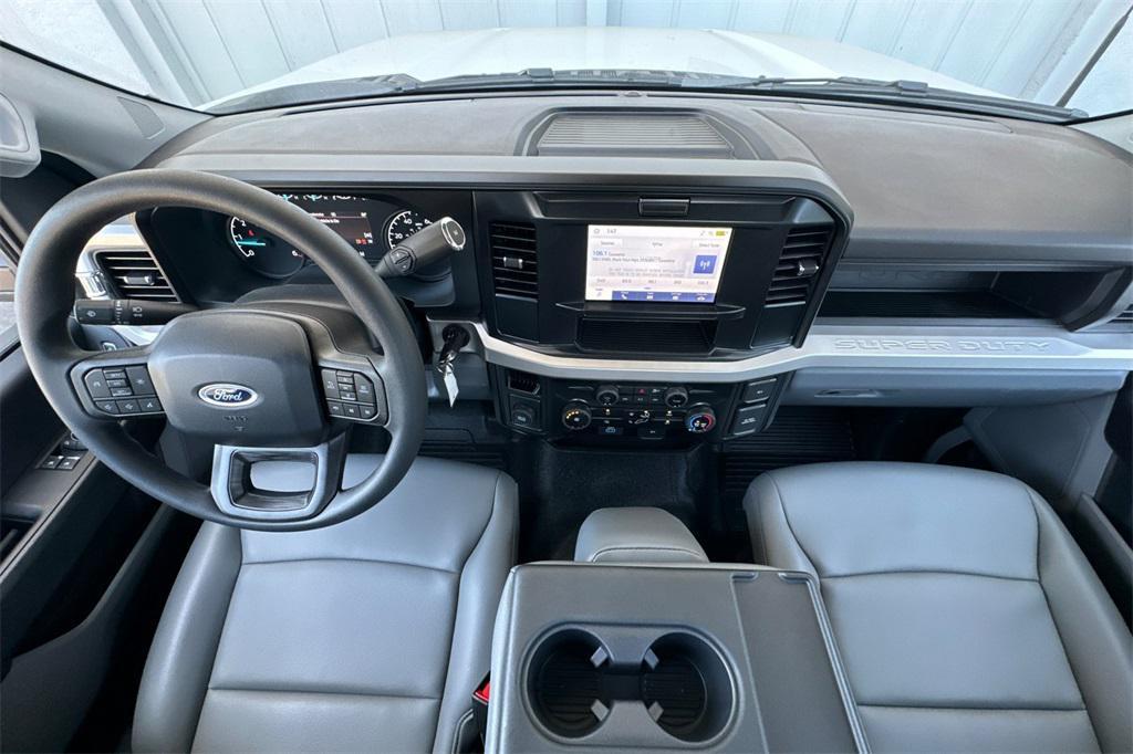 new 2025 Ford F-350 car, priced at $54,870