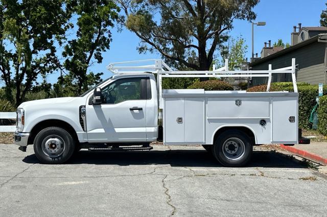 new 2025 Ford F-350 car, priced at $54,870