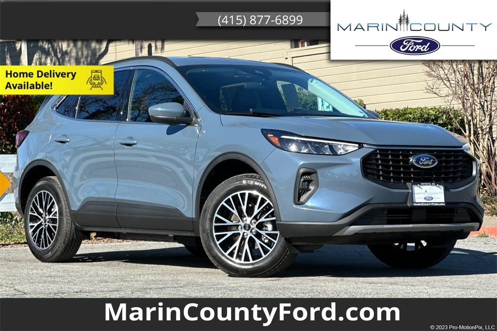 new 2025 Ford Escape PHEV car, priced at $34,395