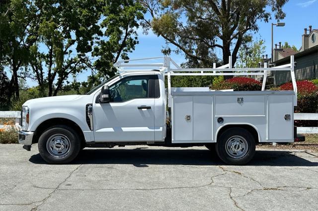 new 2025 Ford F-250 car, priced at $47,615