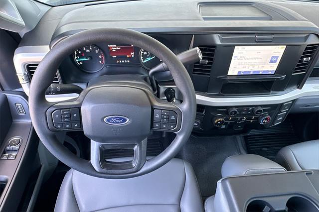 new 2025 Ford F-250 car, priced at $47,615
