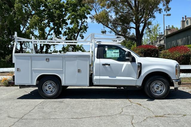 new 2025 Ford F-250 car, priced at $47,615