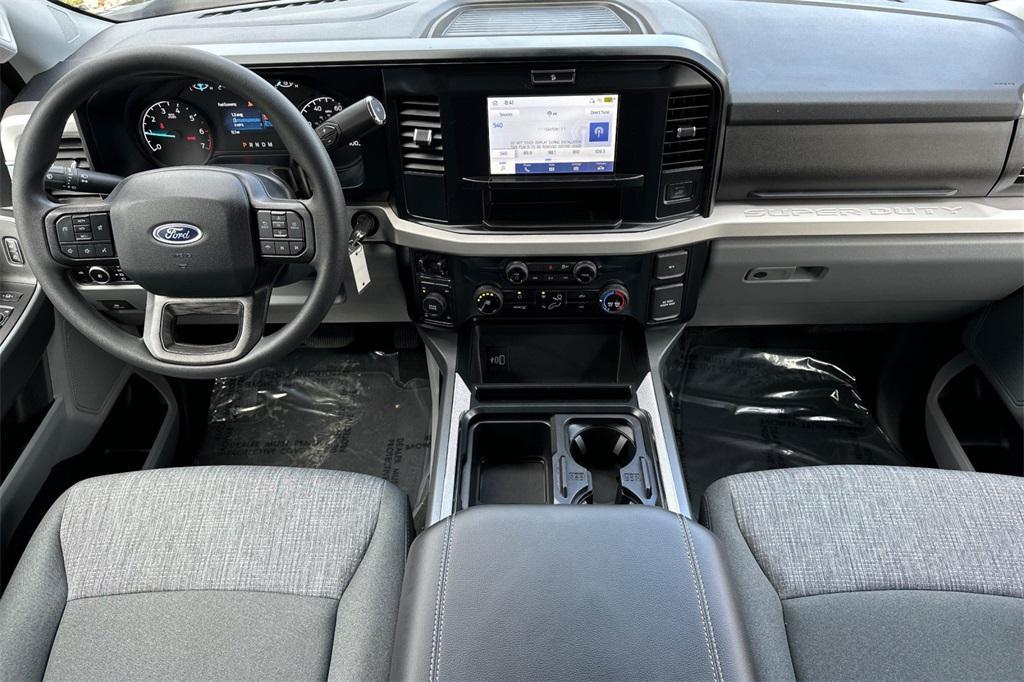 new 2025 Ford F-250 car, priced at $62,470