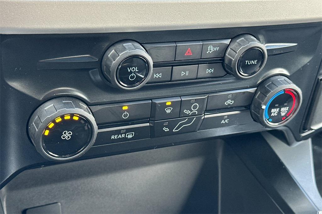 new 2025 Ford F-250 car, priced at $62,470