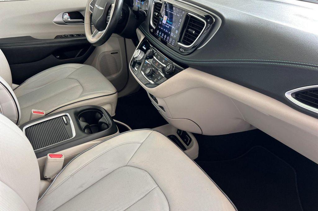 used 2019 Chrysler Pacifica Hybrid car, priced at $22,591