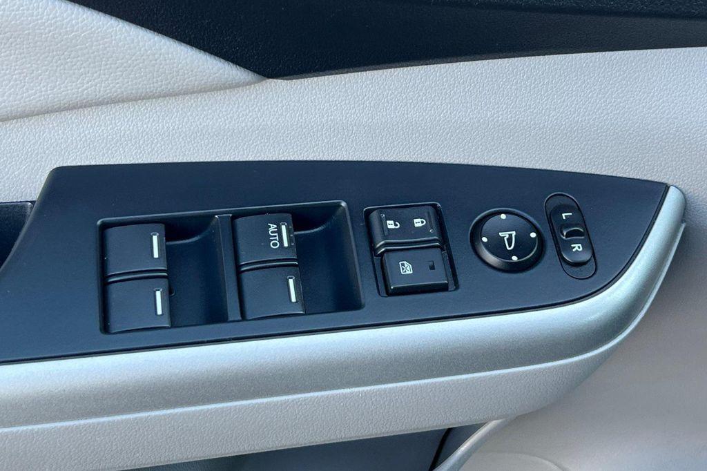 used 2014 Honda CR-V car, priced at $14,992