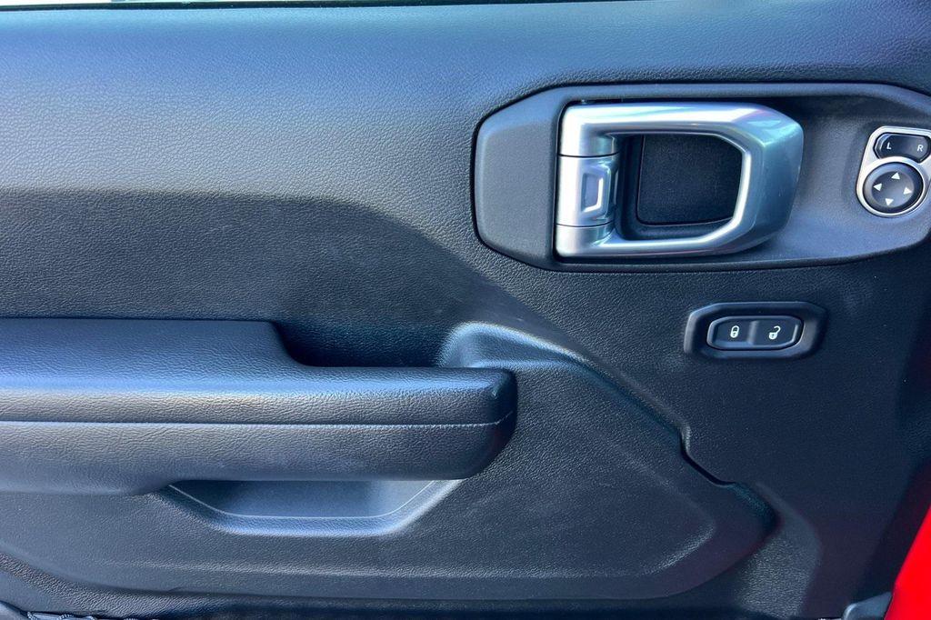 used 2021 Jeep Wrangler Unlimited car, priced at $40,991