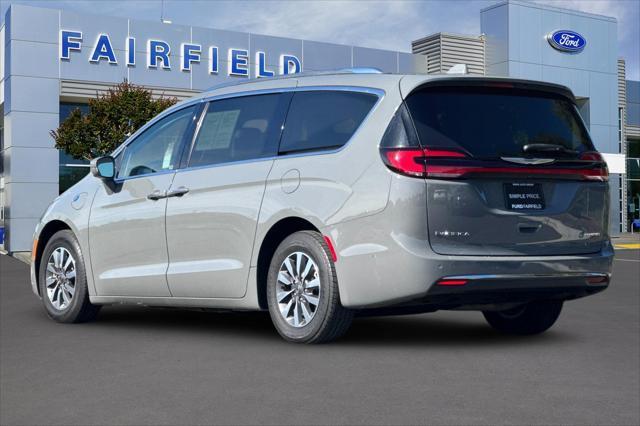 used 2021 Chrysler Pacifica Hybrid car, priced at $22,991