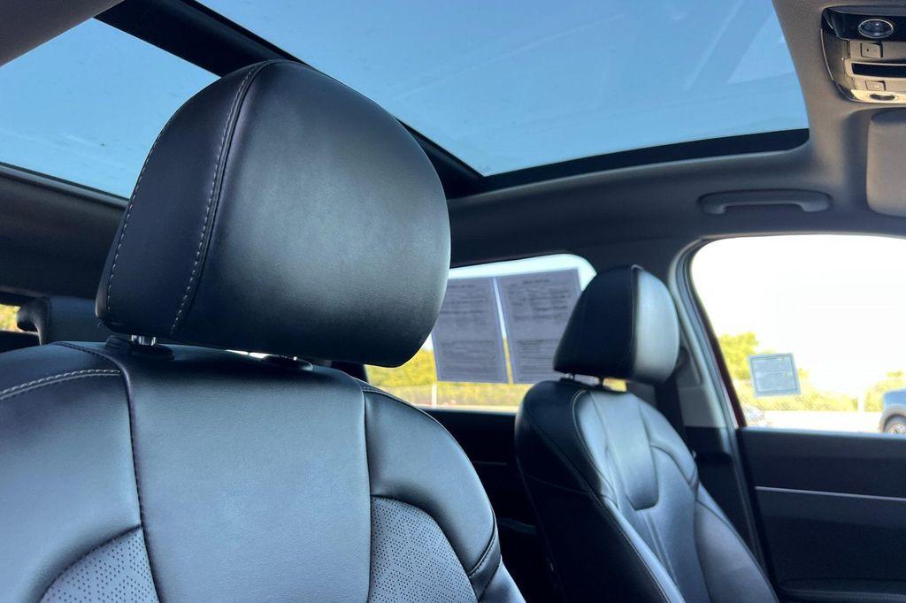 used 2022 Kia Sorento car, priced at $25,992