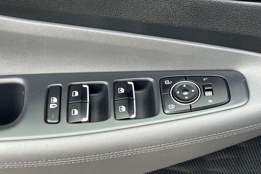 used 2022 Hyundai Santa Fe car, priced at $17,994