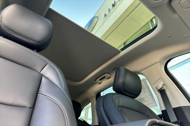 used 2025 Lincoln Nautilus car, priced at $55,792