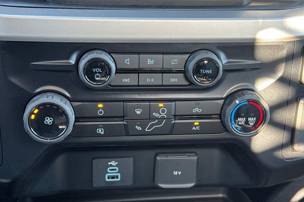 new 2024 Ford F-450 car, priced at $80,000