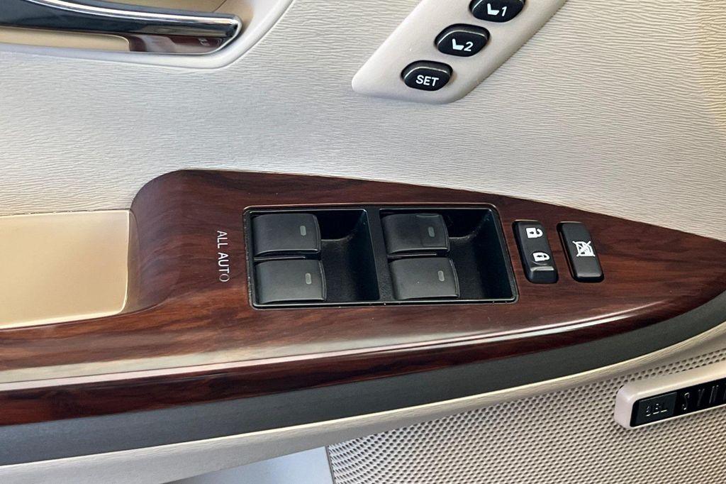 used 2015 Toyota Venza car, priced at $17,792