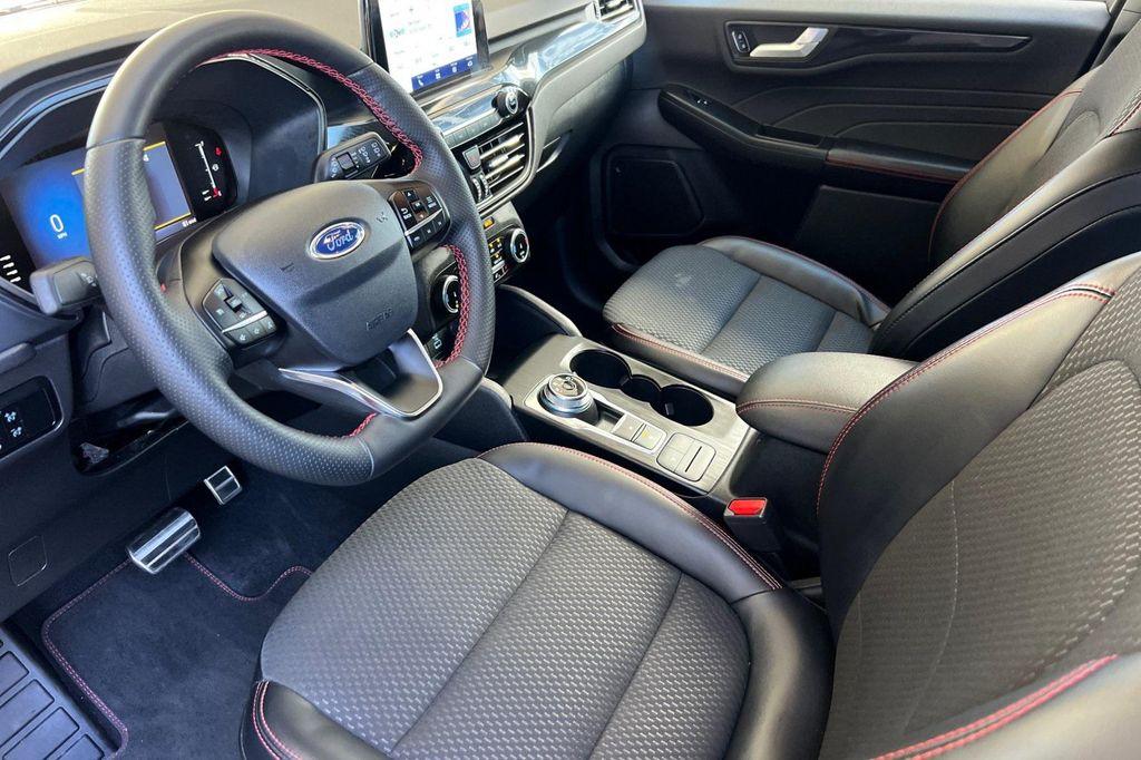 used 2023 Ford Escape car, priced at $25,991
