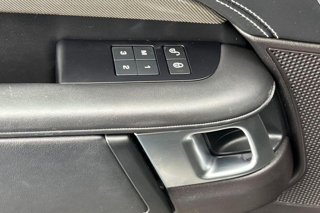 used 2018 Land Rover Discovery car, priced at $21,991