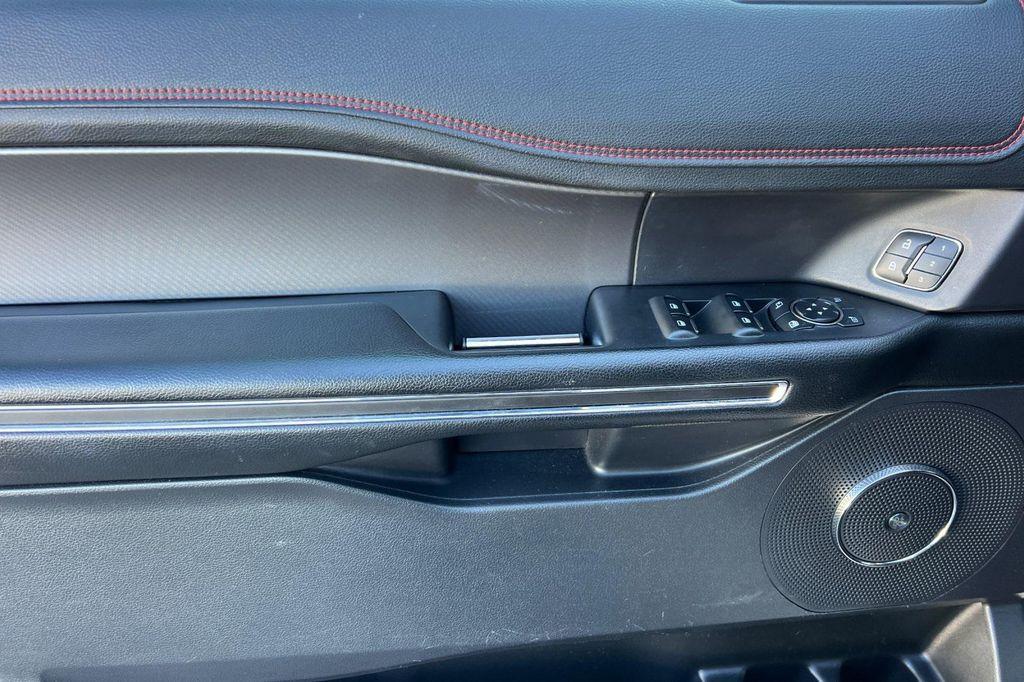 used 2021 Ford Expedition car, priced at $45,492
