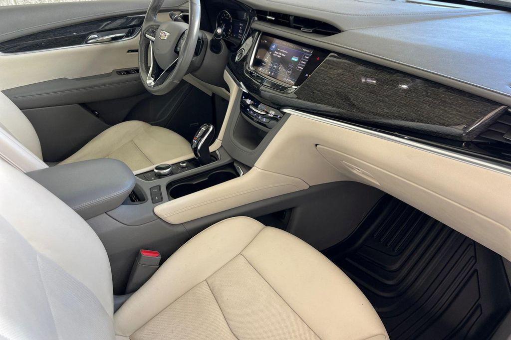 used 2020 Cadillac XT6 car, priced at $19,594